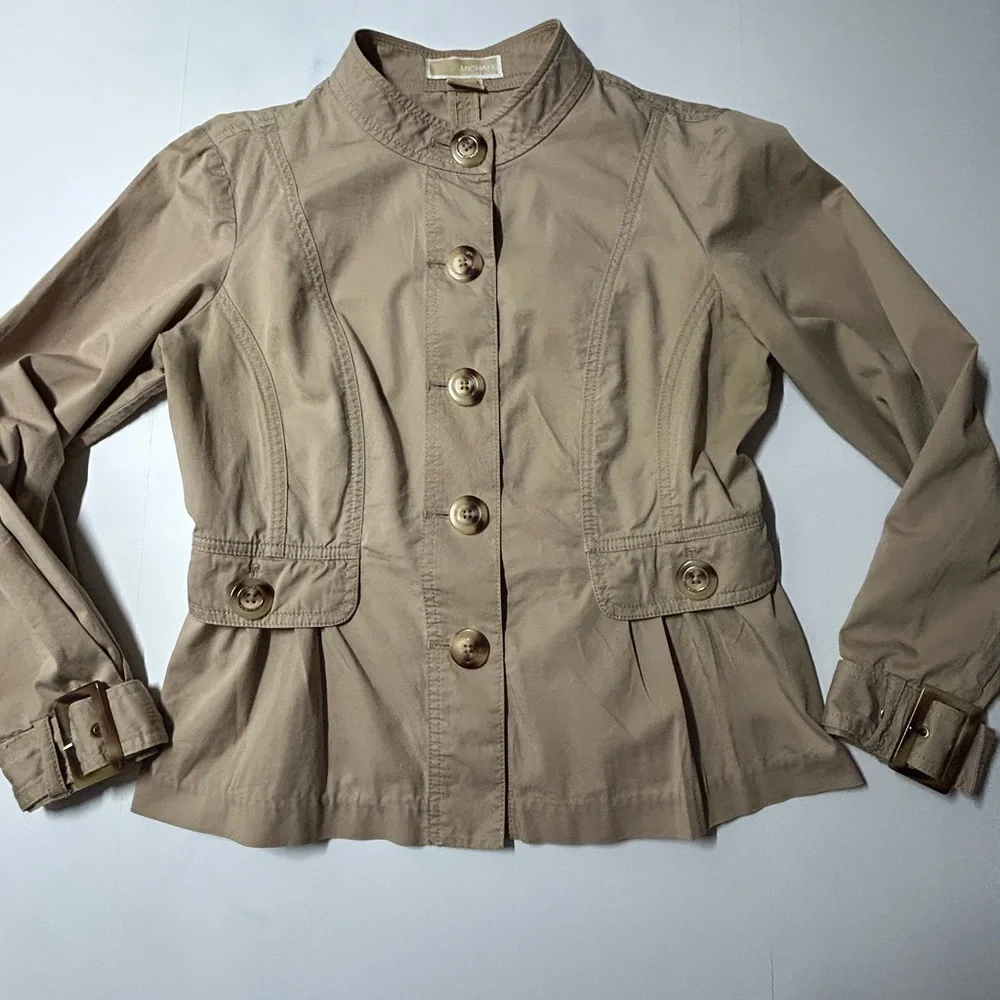 Michael Kors women’s size 6, mini‎ trench jacket